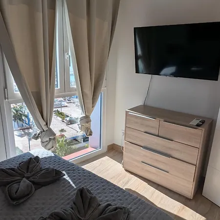 Apartment Waterfront In Heart Of Paseo Maritimo - Marbella! *