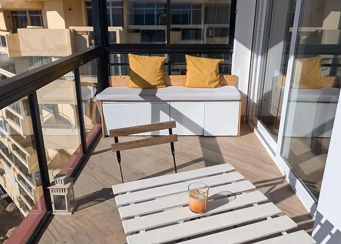 Waterfront In Heart Of Paseo Maritimo - Marbella! Lejlighed *
