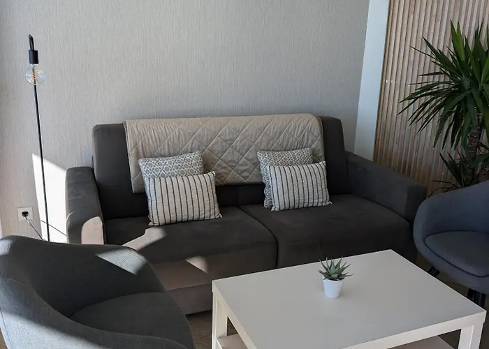 Waterfront In Heart Of Paseo Maritimo - Marbella! Marbella