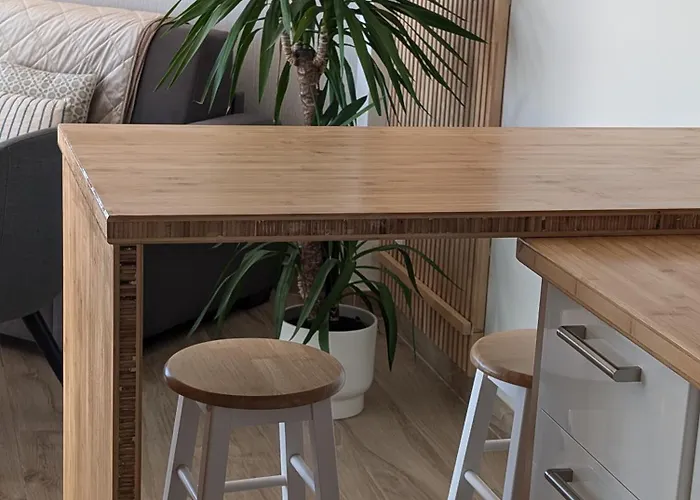 Waterfront In Heart Of Paseo Maritimo - Marbella! Marbella