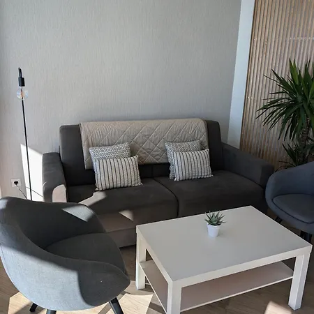 Waterfront In Heart Of Paseo Maritimo - Marbella! Marbella
