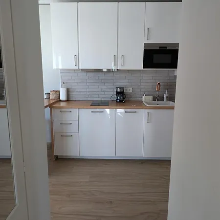 Waterfront In Heart Of Paseo Maritimo - Marbella! * Μαρμπέλλα